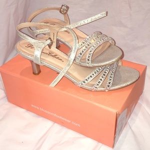 Worn once! De Blossom collection (David’s Bridal)